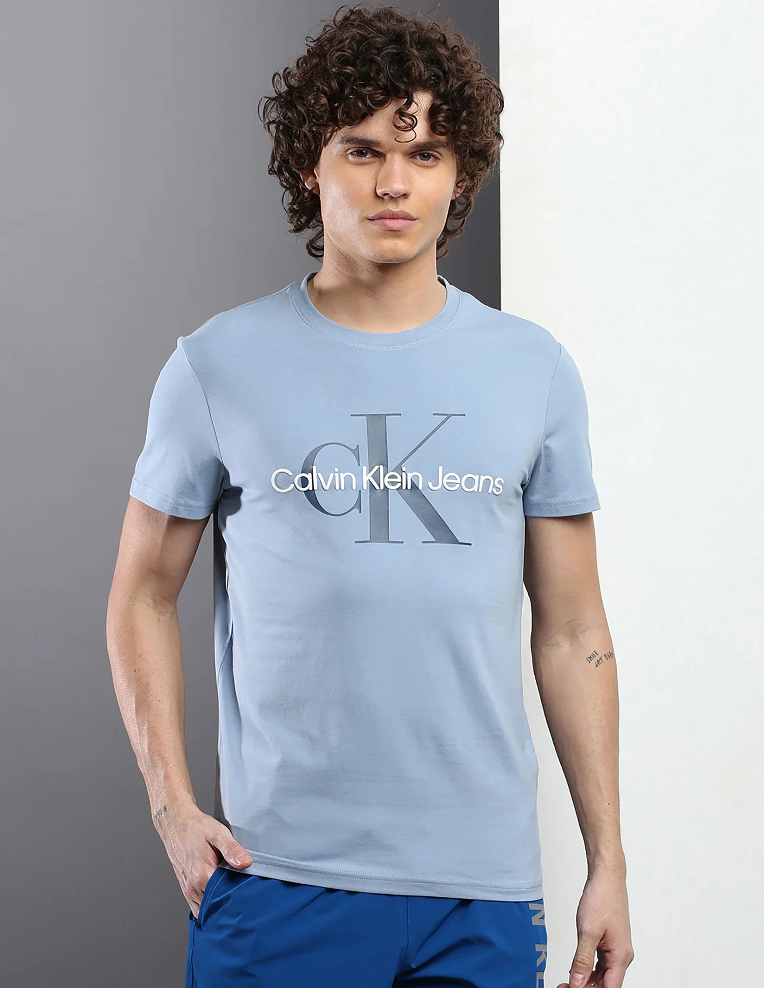 CALVIN KLEIN JEANS